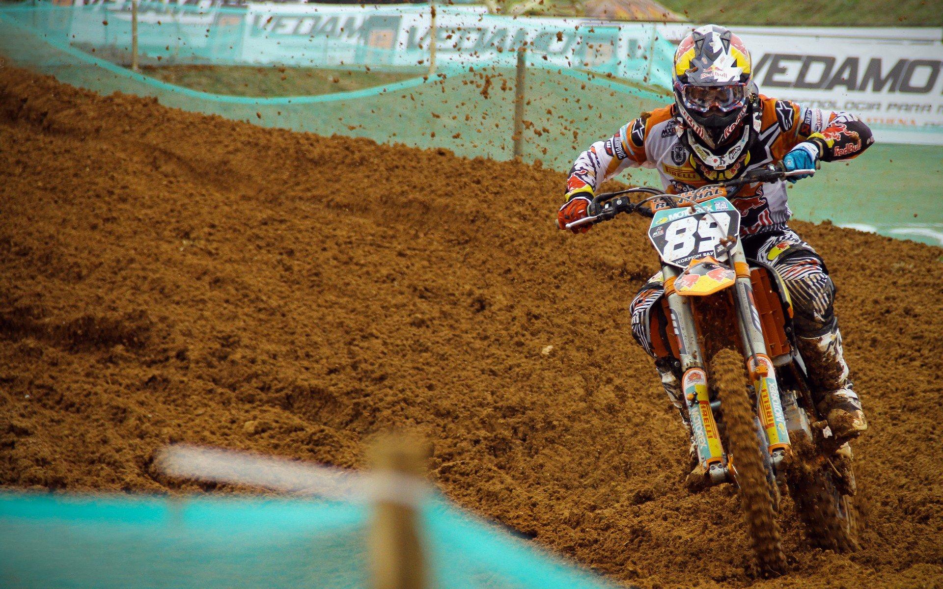 快船2年1100万签下防守悍将，太阳裁比尔分期支付9700万薪资，联盟格局再生变数